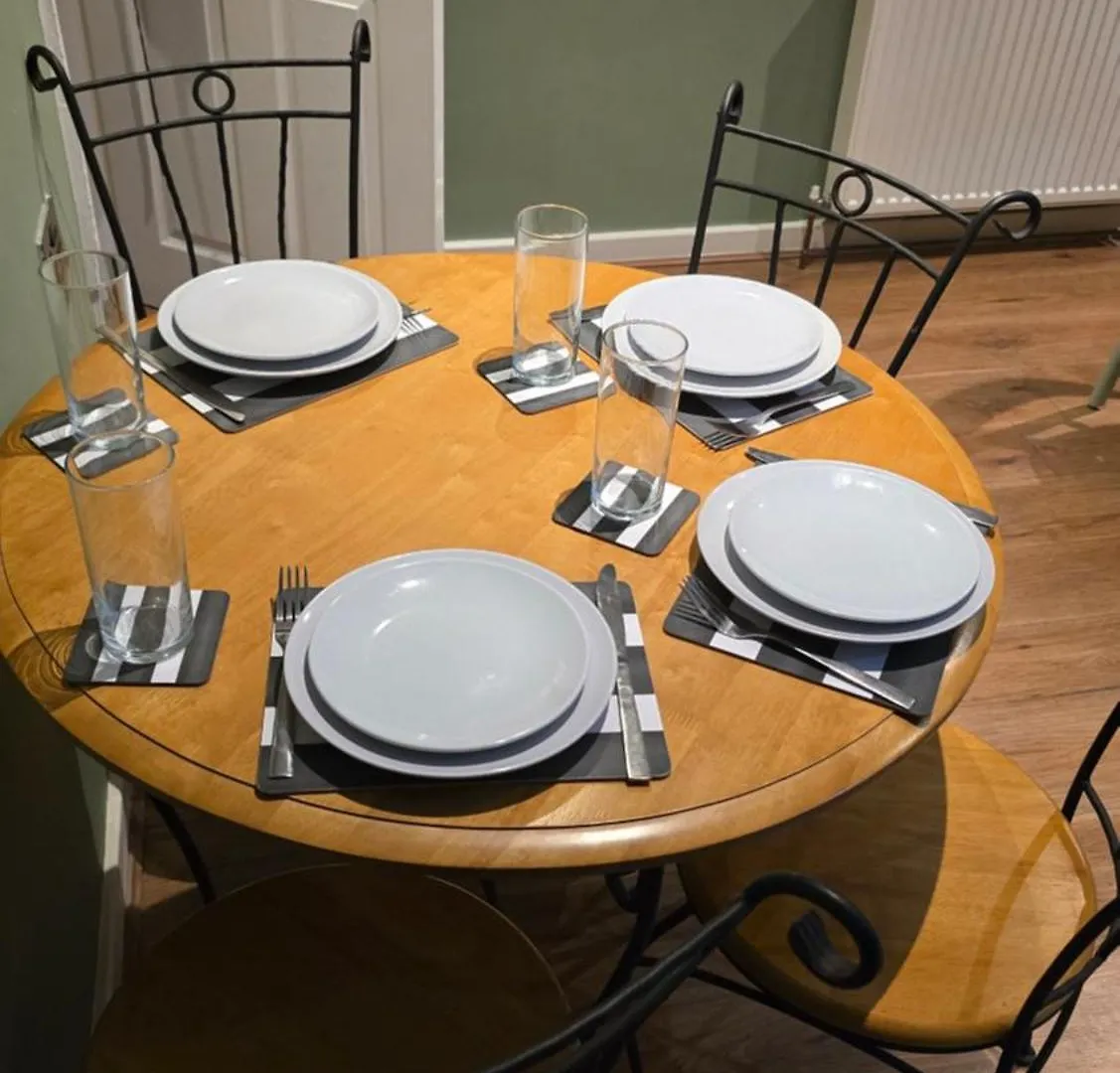 Cosy 3 Bedroom, 5 Bed House! Leeds  0*, Leeds (West Yorkshire) Royaume-Uni